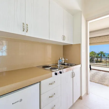 Villa Claudia Sotira (Famagusta)